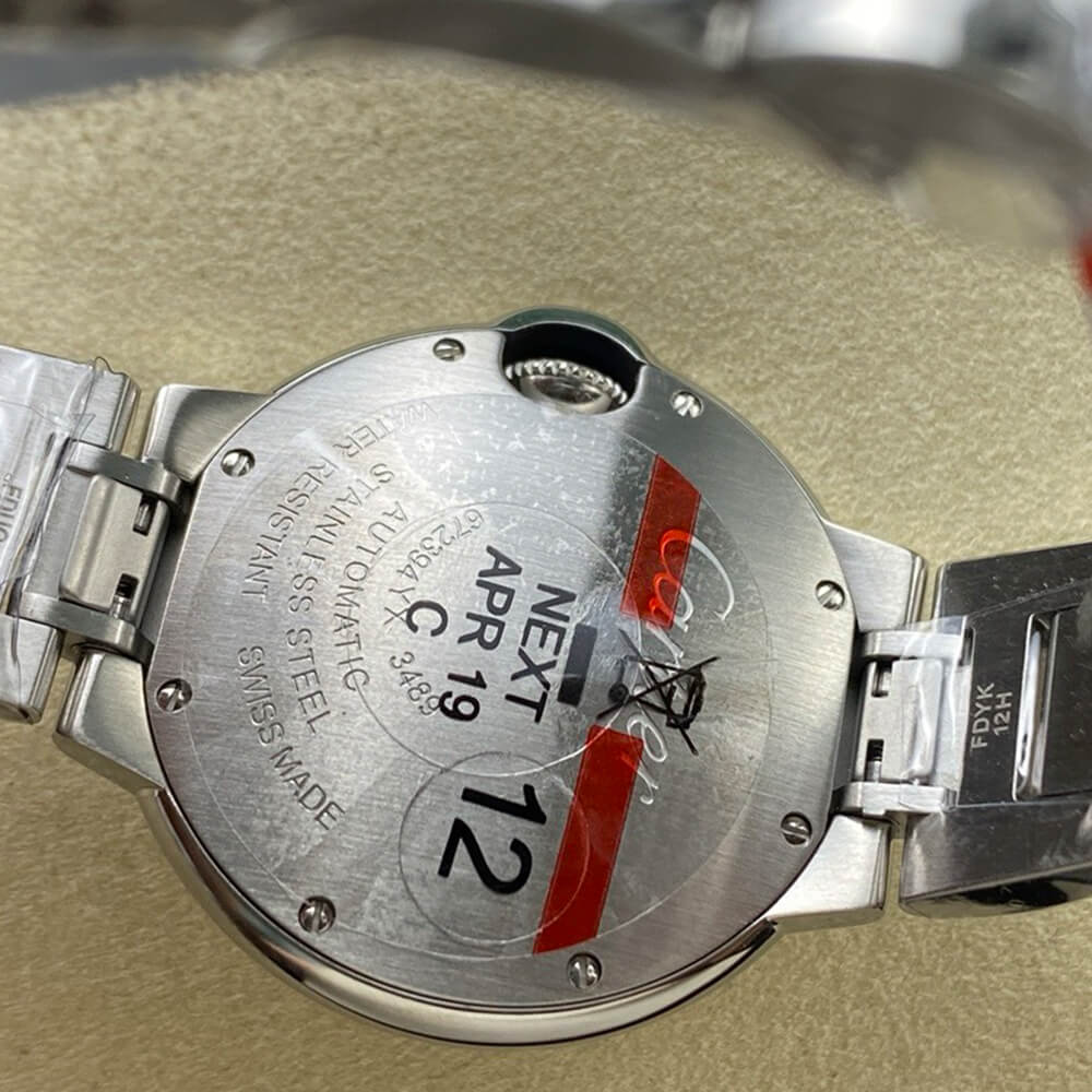Ca*t1er 33mm ballon bleu de Ca*t1er watch