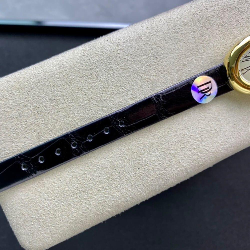 Ca*t1er small baignoire watch