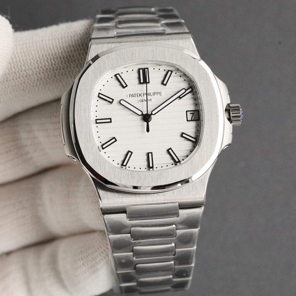 Pat*k Phi1i*pe nautilus 5711/1a