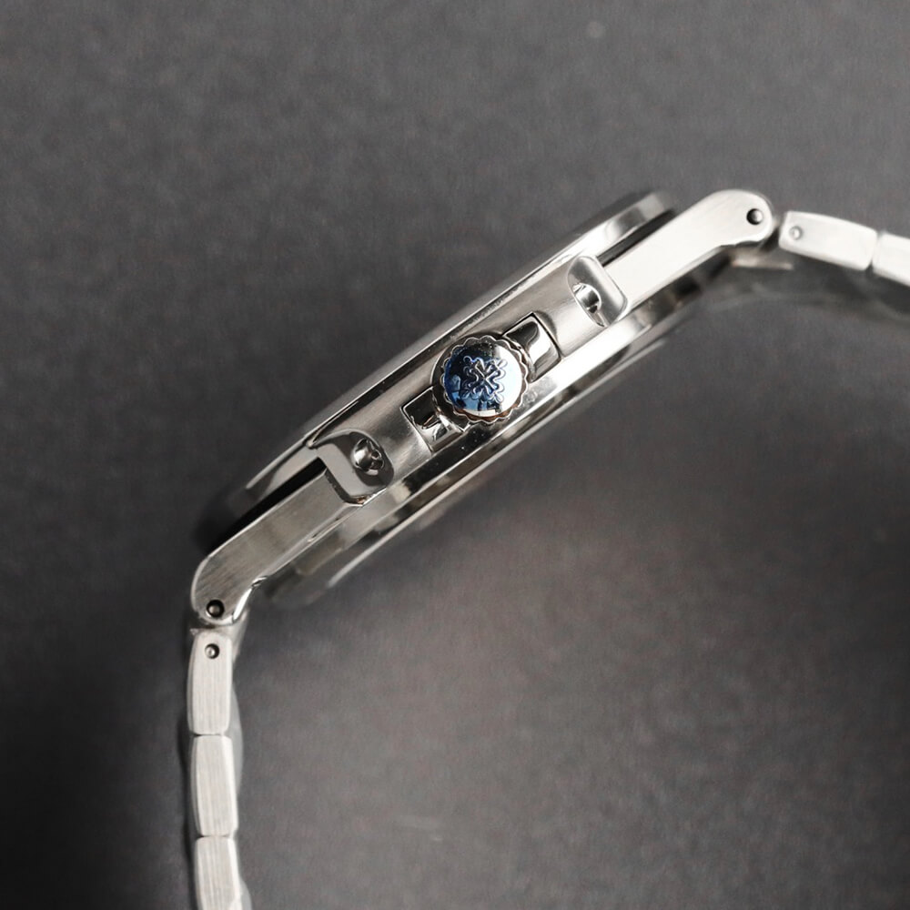 Pat*k Phi1i*pe nautilus 5711/1a