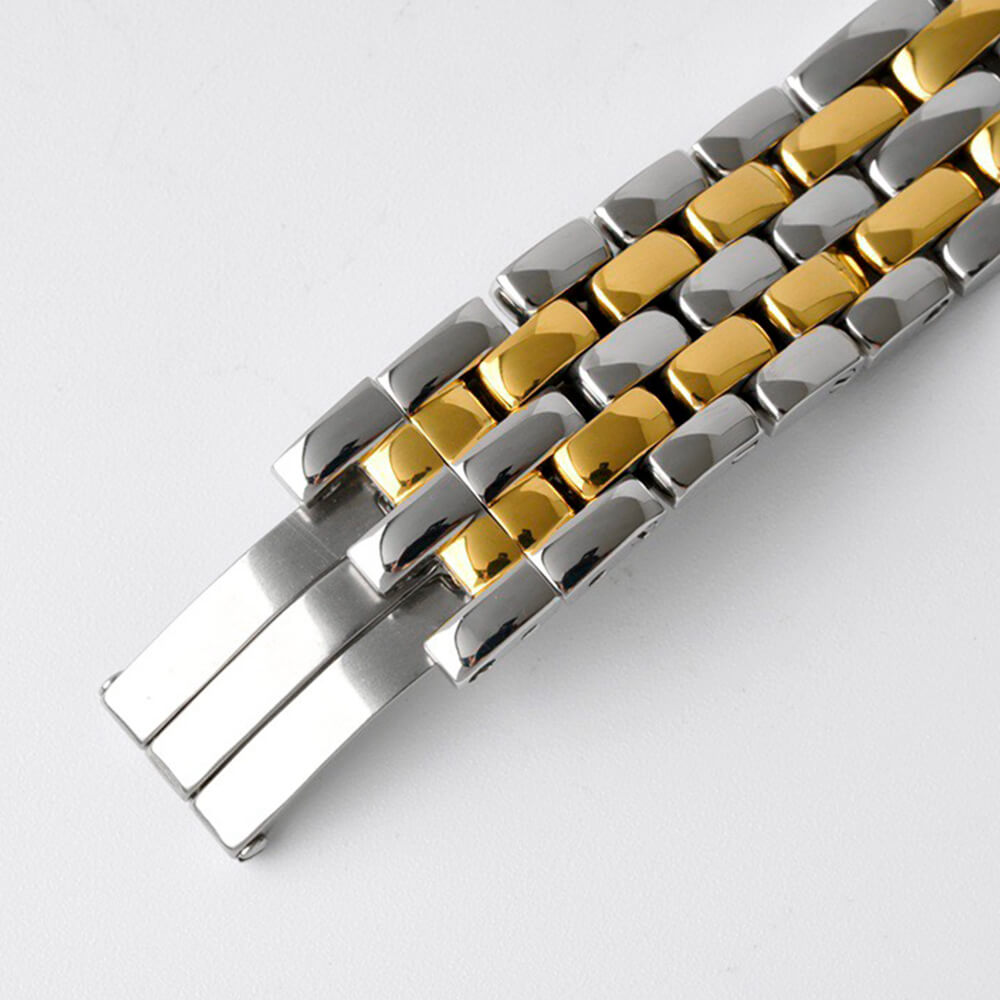 Ca*t1er medium panthere de Ca*t1er watch