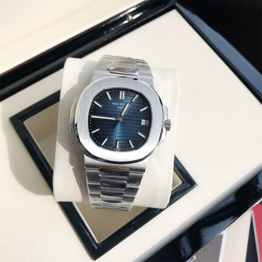 Pat*k Phi1i*pe nautilus 5711/1a
