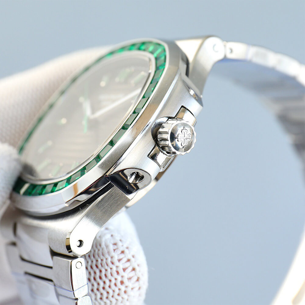 Pat*k Phi1i*pe nautilus 5711/1a