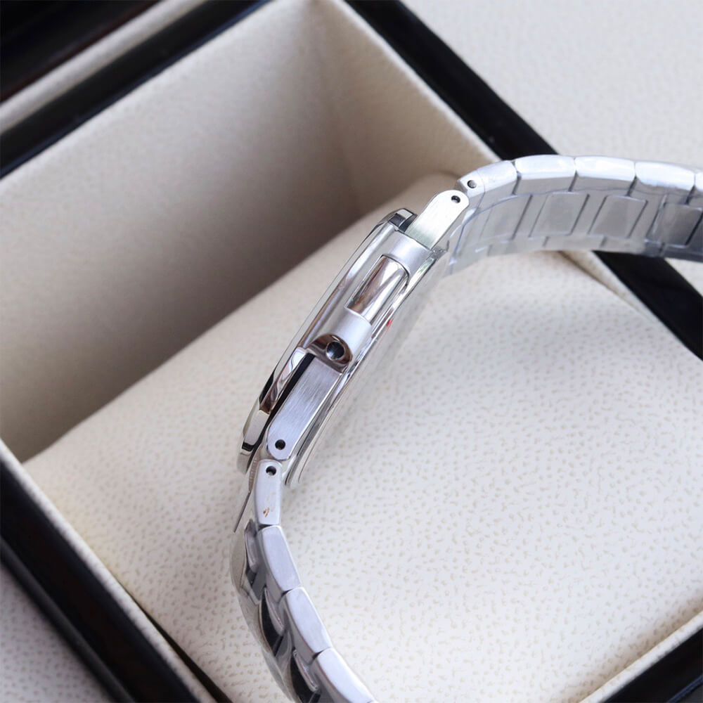 Pat*k Phi1i*pe nautilus 7010/1r