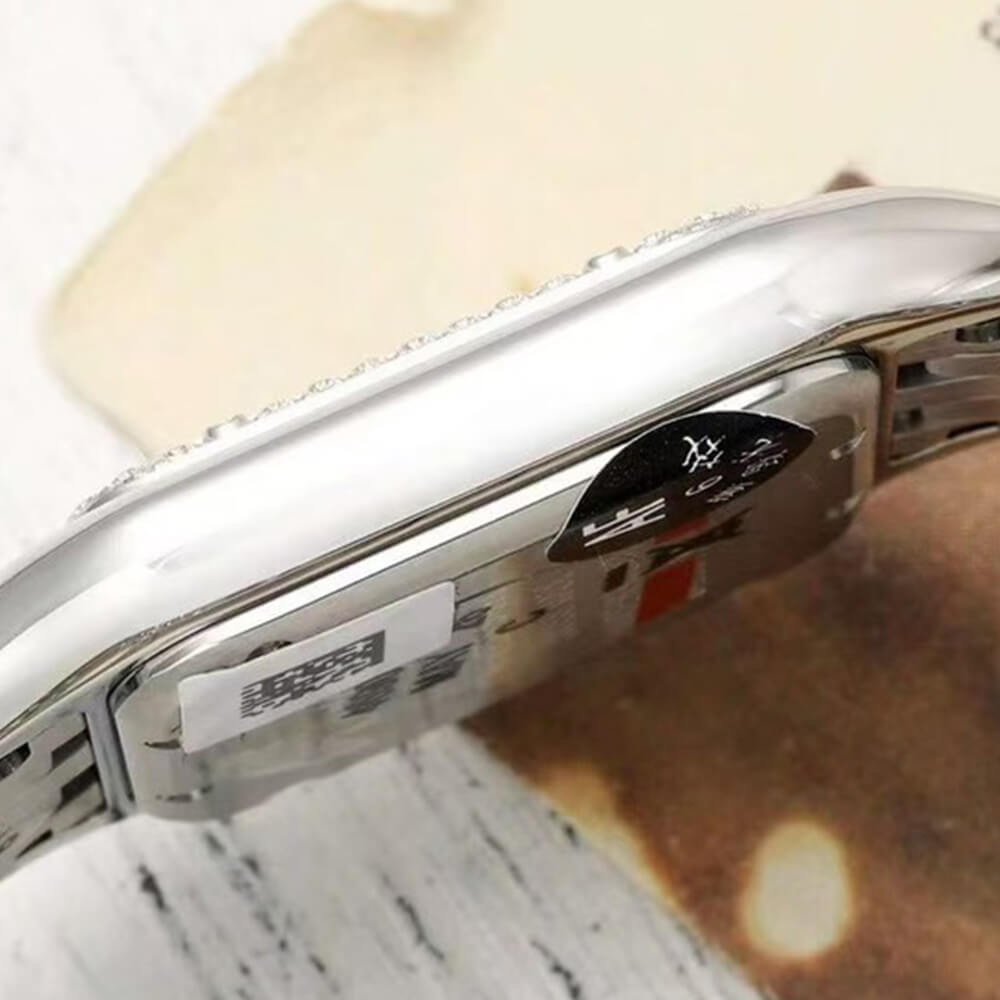 Ca*t1er panthere small model de Ca*t1er watch