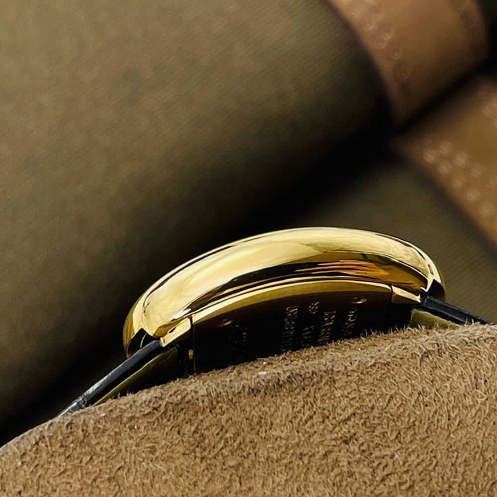Ca*t1er baignoire mini model watch