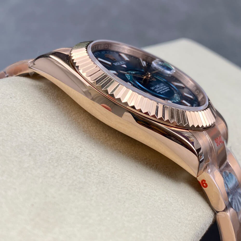 R01ex sky-dweller