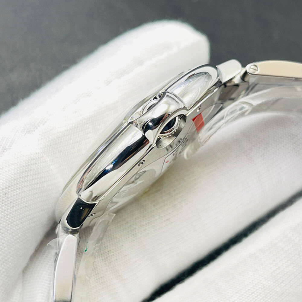Ca*t1er 42mm ballon bleu de Ca*t1er watch