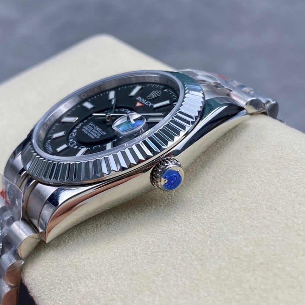 R01ex sky-dweller