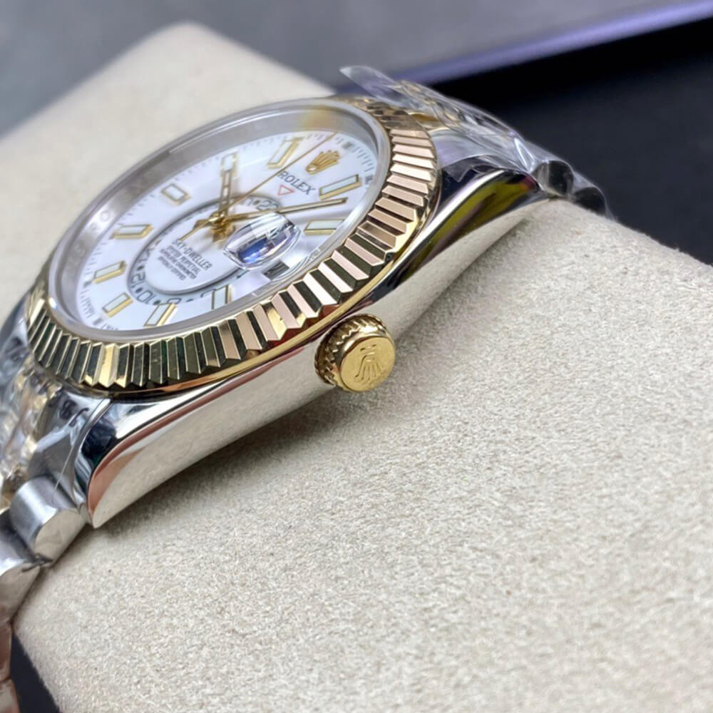 R01ex sky-dweller