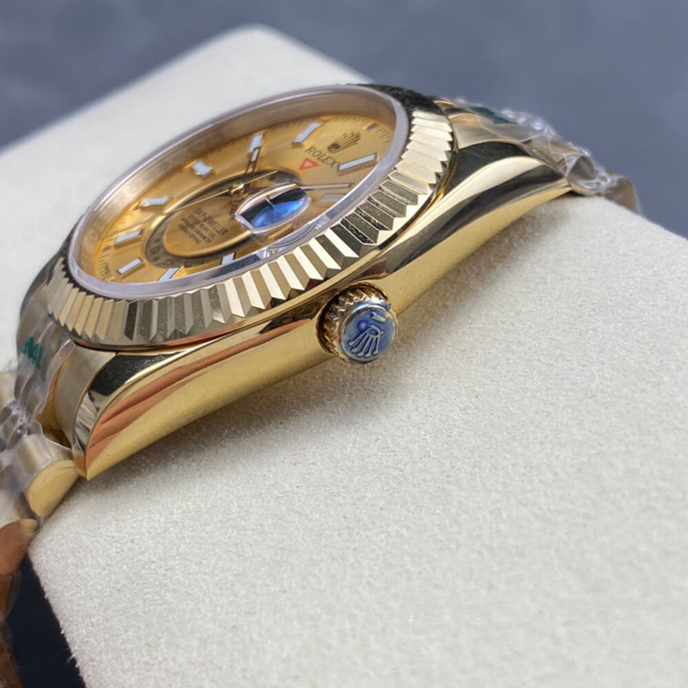 R01ex sky-dweller